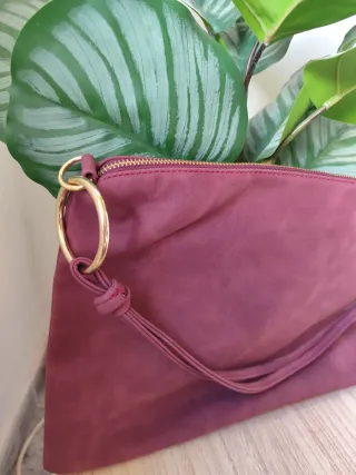 Bolso de hombro o bandolera color vino