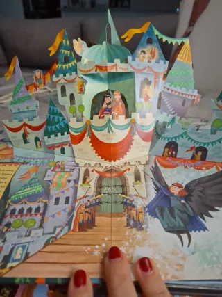 LIBROS POP UP La bella durmiente_Cenicienta_Pinoch