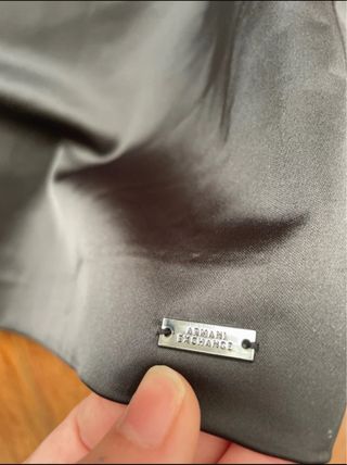 Vestido negro asimétrico