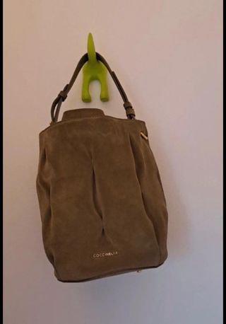 Borsa Coccinelle secchiello scamosciato