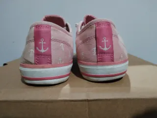 Tenis Helly Hansen Rosa con Anclas