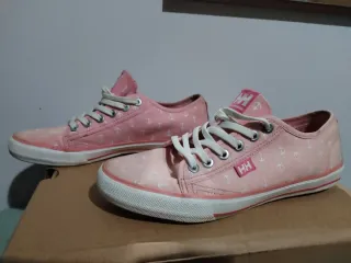 Tenis Helly Hansen Rosa con Anclas