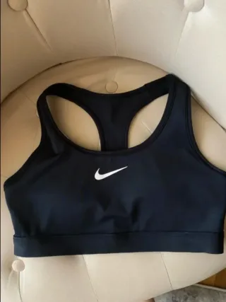 Top Nike Dri-Fit negro talla S