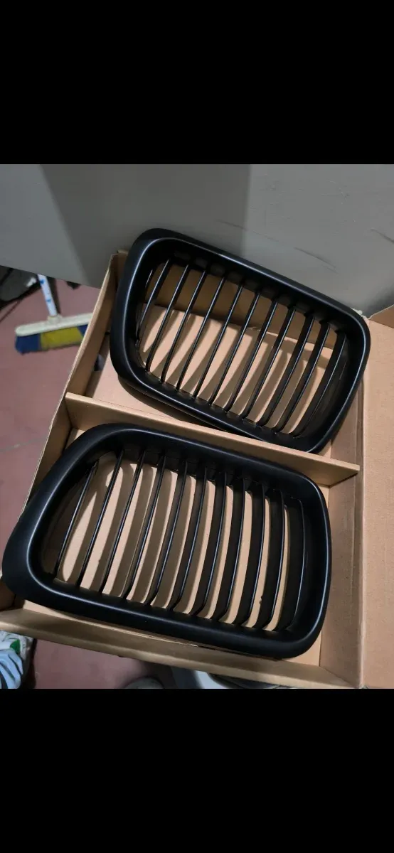 Riñones BMW E36 Negro Mate