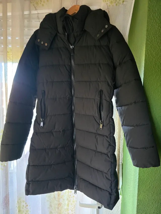 Abrigo acolchado negro