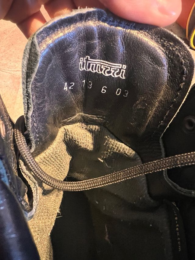 Botas Militares Iturri Cuero Negro Talla 42