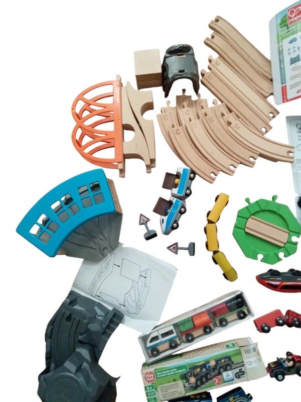 Piste in legno per trenini