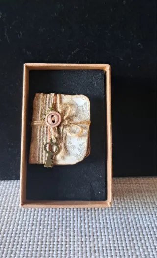 Ciondolo Minilibro Fate Artigianale