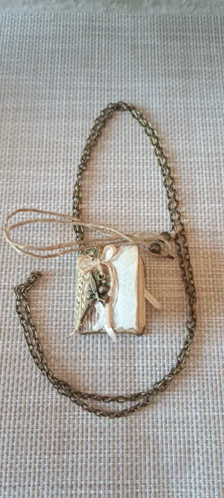 Ciondolo Minilibro Fate Artigianale