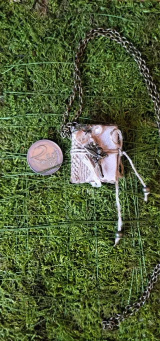 Ciondolo Minilibro Fate Artigianale