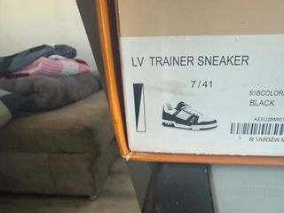 Zapatos Louis Vuitton Negros y Blancos