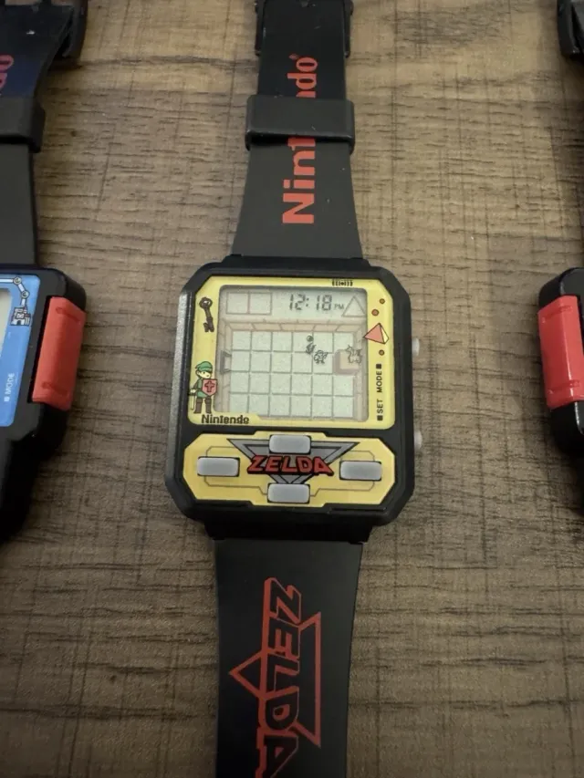 Orologi Nintendo Super Mario, Zelda, Tetris