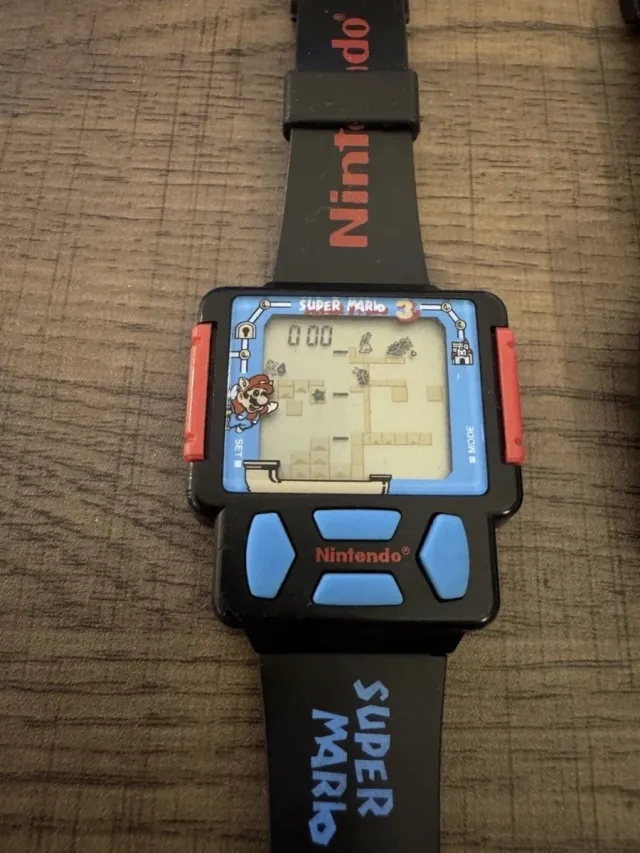 Orologi Nintendo Super Mario, Zelda, Tetris