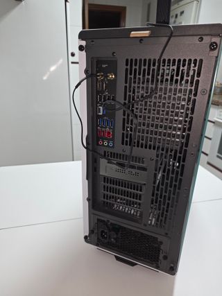 PC Gaming - Ryzen 7700 + RTX 5060 - Fractal North