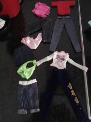 Lote Ropa Barbie