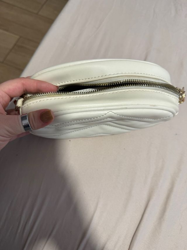 Bolso blanco acolchado