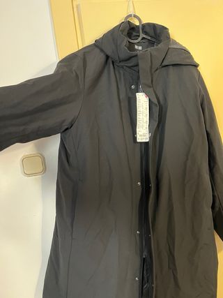 Abrigo Híbrido Plumas Uniqlo Negro Talla L