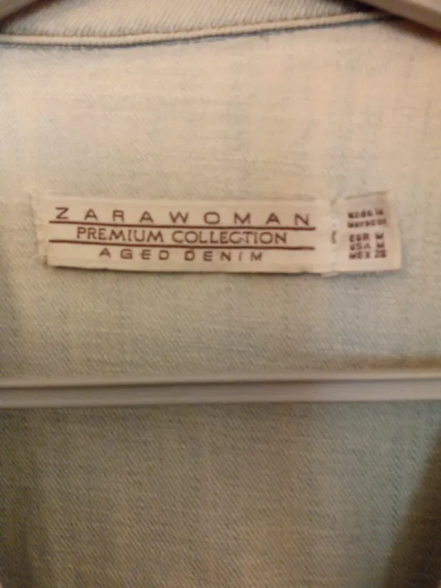 Cazadora vaquera corta Zara Talla XS