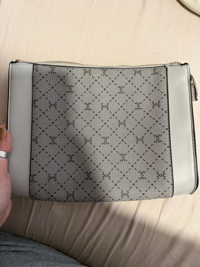 Bolso Gris y Blancos