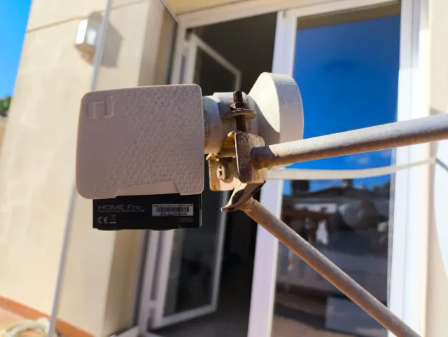 Antena Parabólica Grande