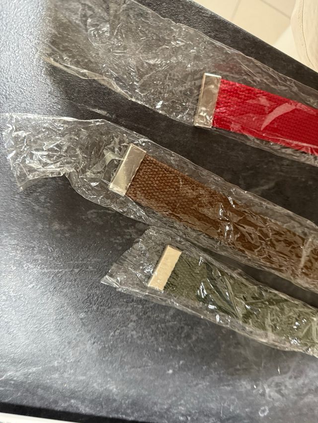 Pack 3 Cinturones Nuevos rojo , verde y marrón