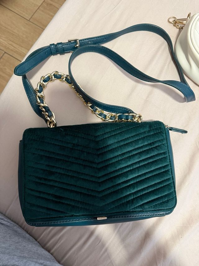 Bolso verde esmeralda de terciopelo