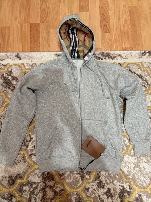 Sudadera Burberry Gris con Capucha