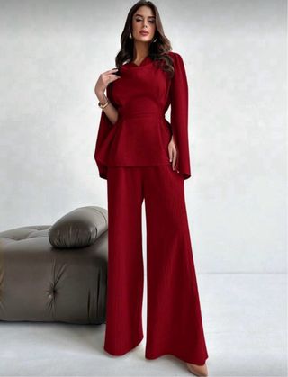 Conjunto elegante rojo mujer