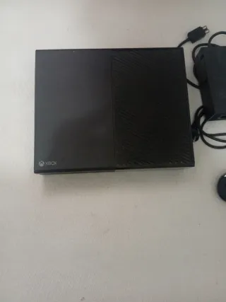 Xbox One 1TB + 180 Juegos