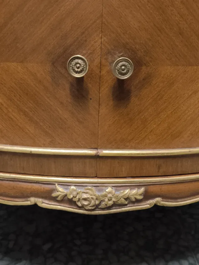 Mesitas de noche antiguas Los Certales