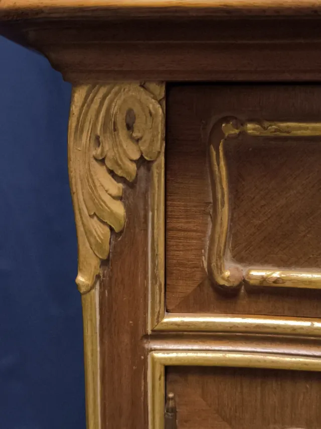 Mesitas de noche antiguas Los Certales