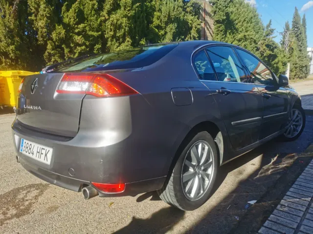 Renault Laguna 3 2.0dci 130cv 2011
