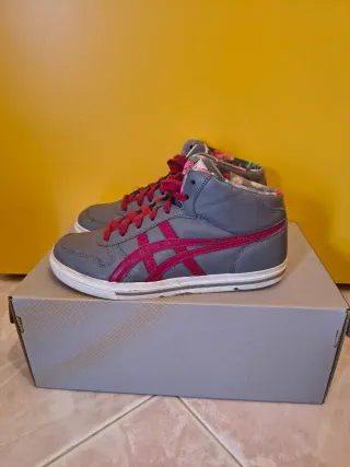 Asics grigie e bordeaux alte