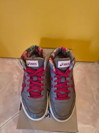 Asics grigie e bordeaux alte