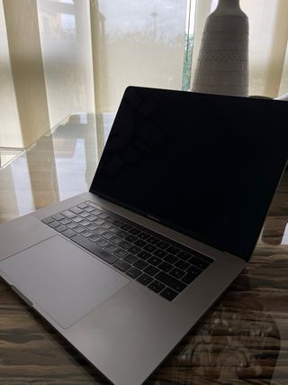 MacBook Pro 15” (2016) Gris/Plata