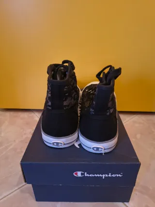 Champion in pizzo,nere,trasparenti