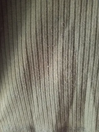 Camiseta verde botones