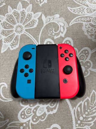 Mandos Nintendo Switch Joy-Con + funda oficial