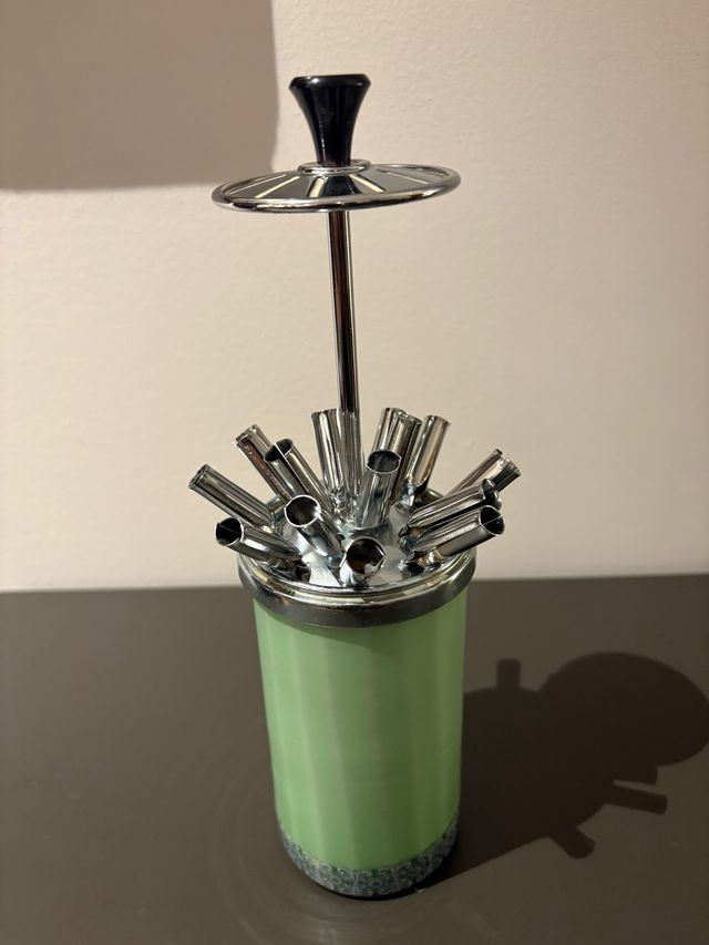 Cigarrera Vintage Verde y Cromada