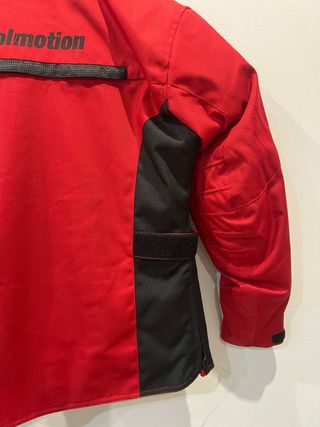 Cazadora moto mujer Solmotion roja y negra