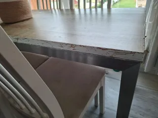 Tavolo da pranzo in legno e acciaio