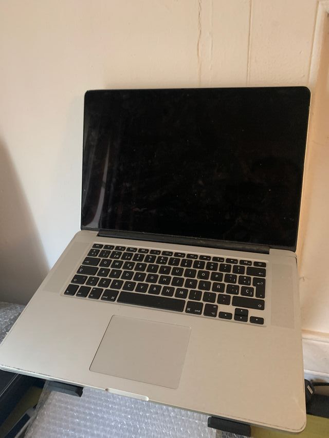 Macbook Pro 15" A1398 Piezas