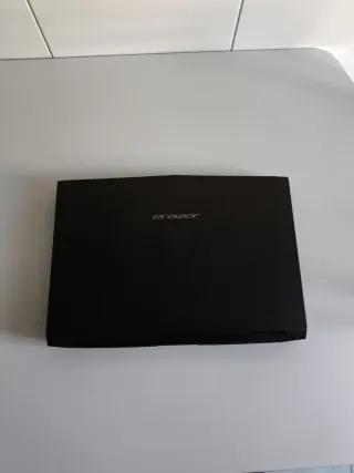 Portátil Erazer Negro