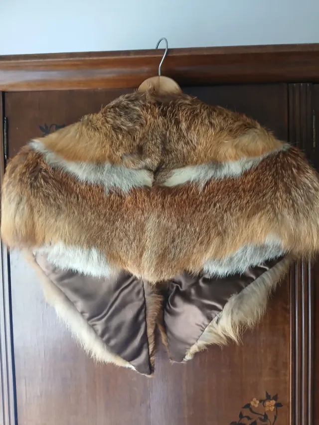 Capelina de piel de zorro