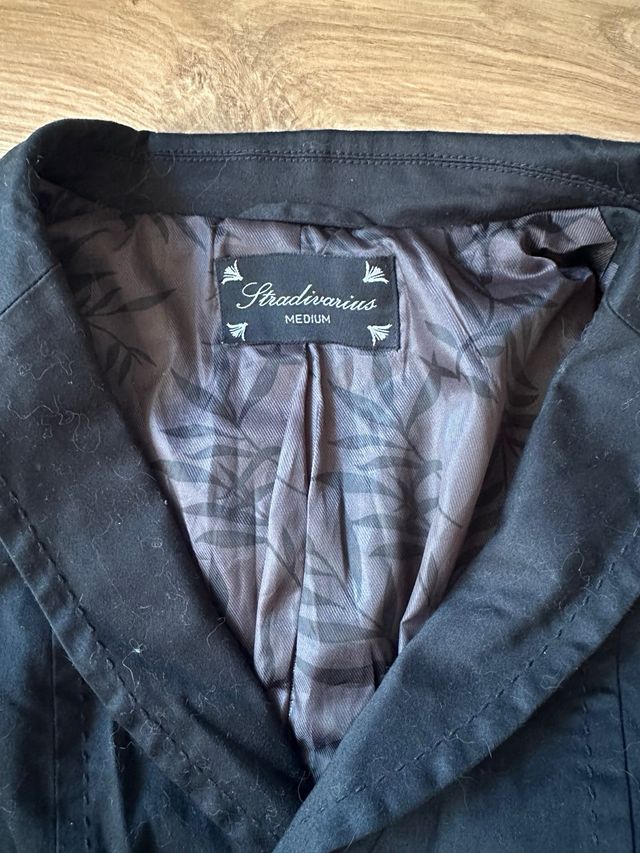 Chaqueta Stradivarius Negra Talla M