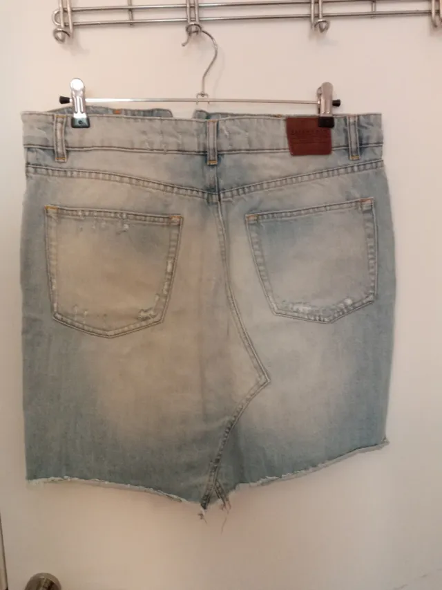 Falda vaquera corta Zara