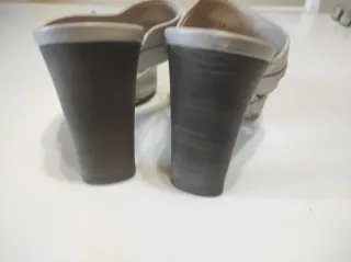 Sandalo Ferragamo Pelle Beige