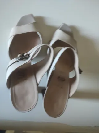 Sandalo Ferragamo Pelle Beige