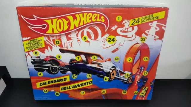 Hot wheels Calendario Avvento con magazine