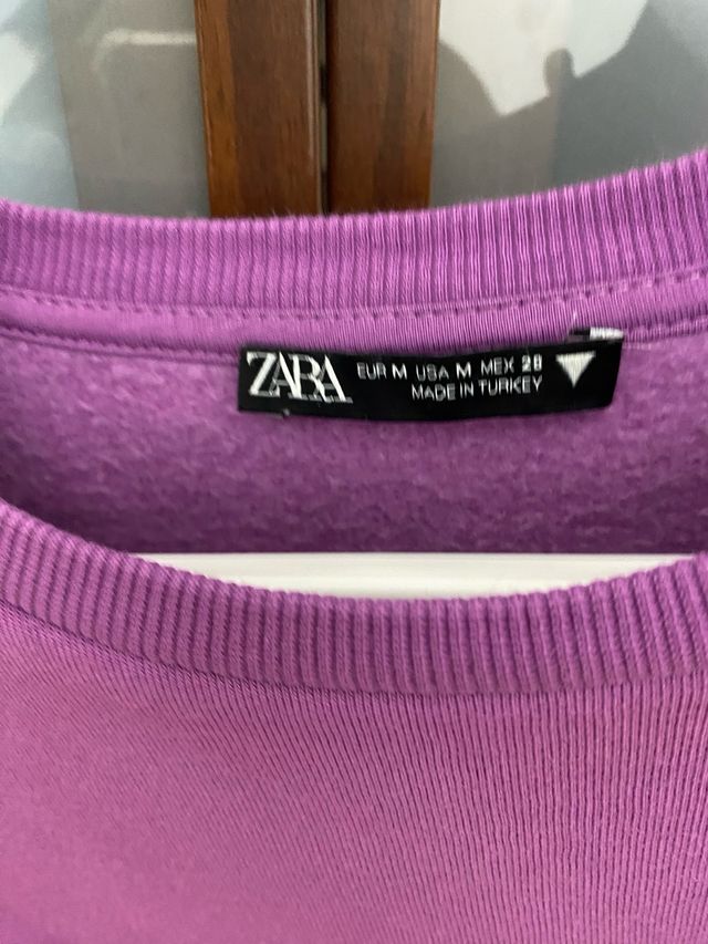 Jersey ZARA púrpura talla M